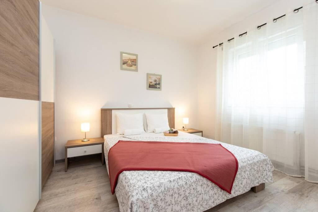 Apartments Doris, Krk Krk Town Extérieur photo