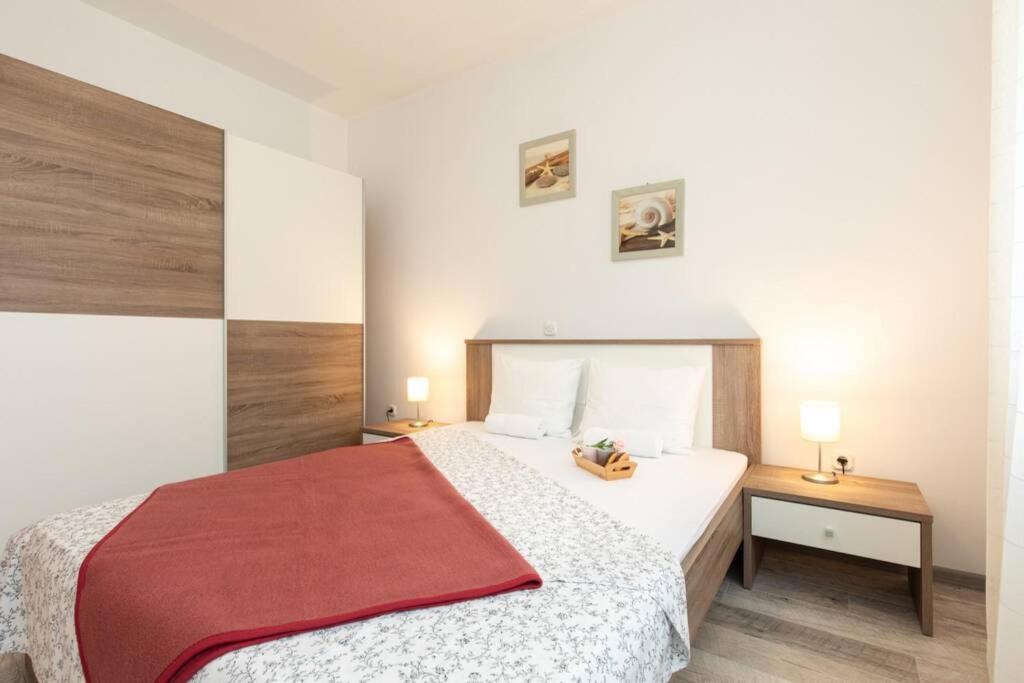 Apartments Doris, Krk Krk Town Extérieur photo