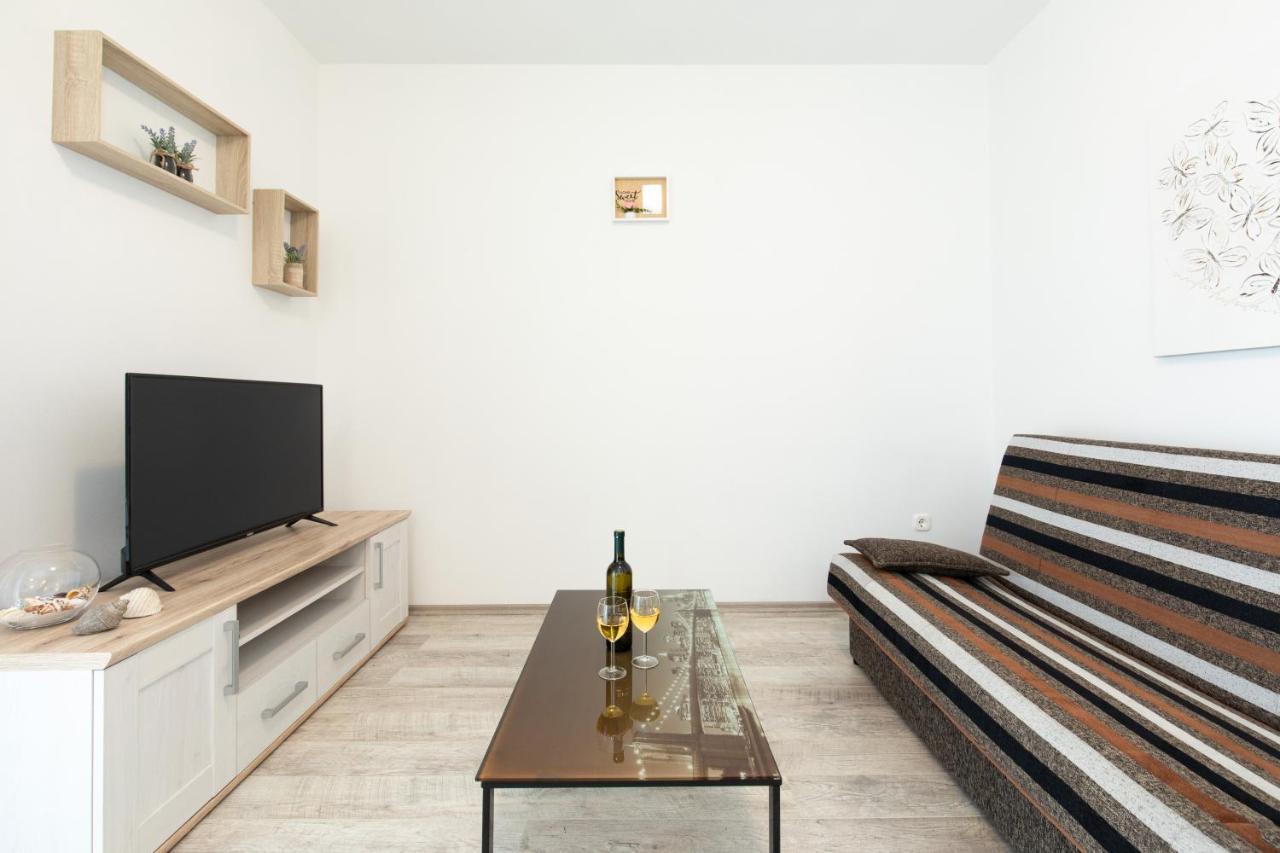 Apartments Doris, Krk Krk Town Extérieur photo